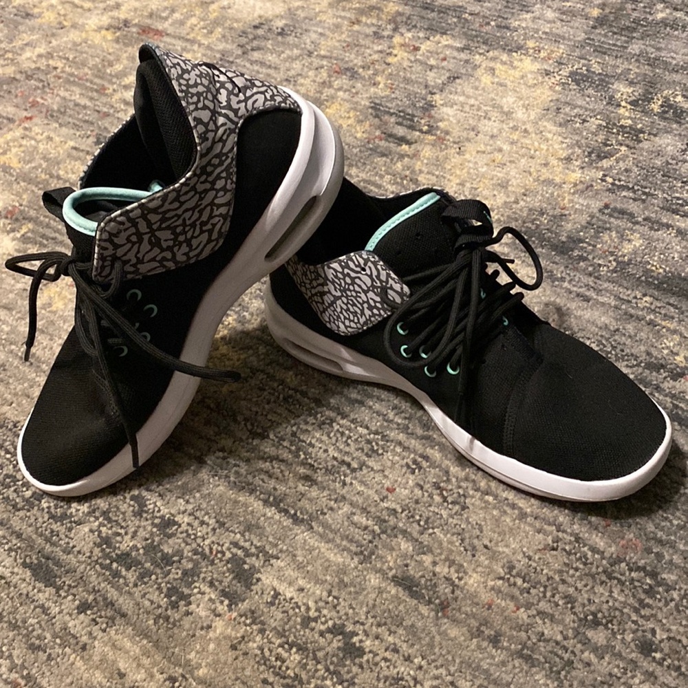 Authentic Jordans Black and Teal